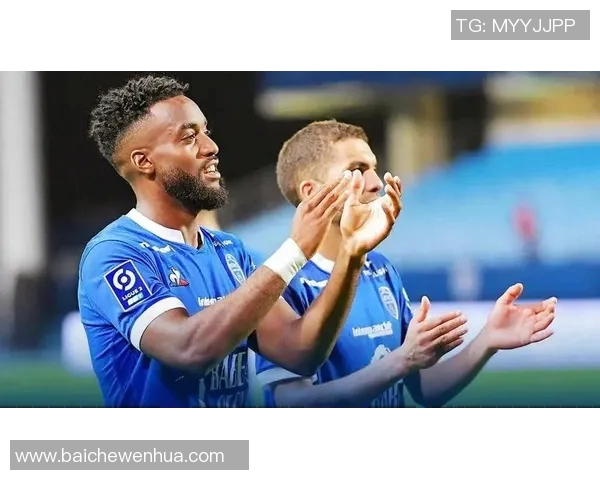 特鲁瓦与瓦朗谢讷的较量谁能在赛场上笑到最后